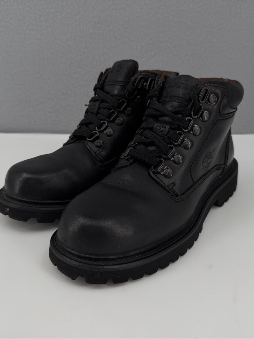 Timberland Black Leather Boots Womens 7.5 Chukka Ankle Lace-Up Hiking 81307 5327